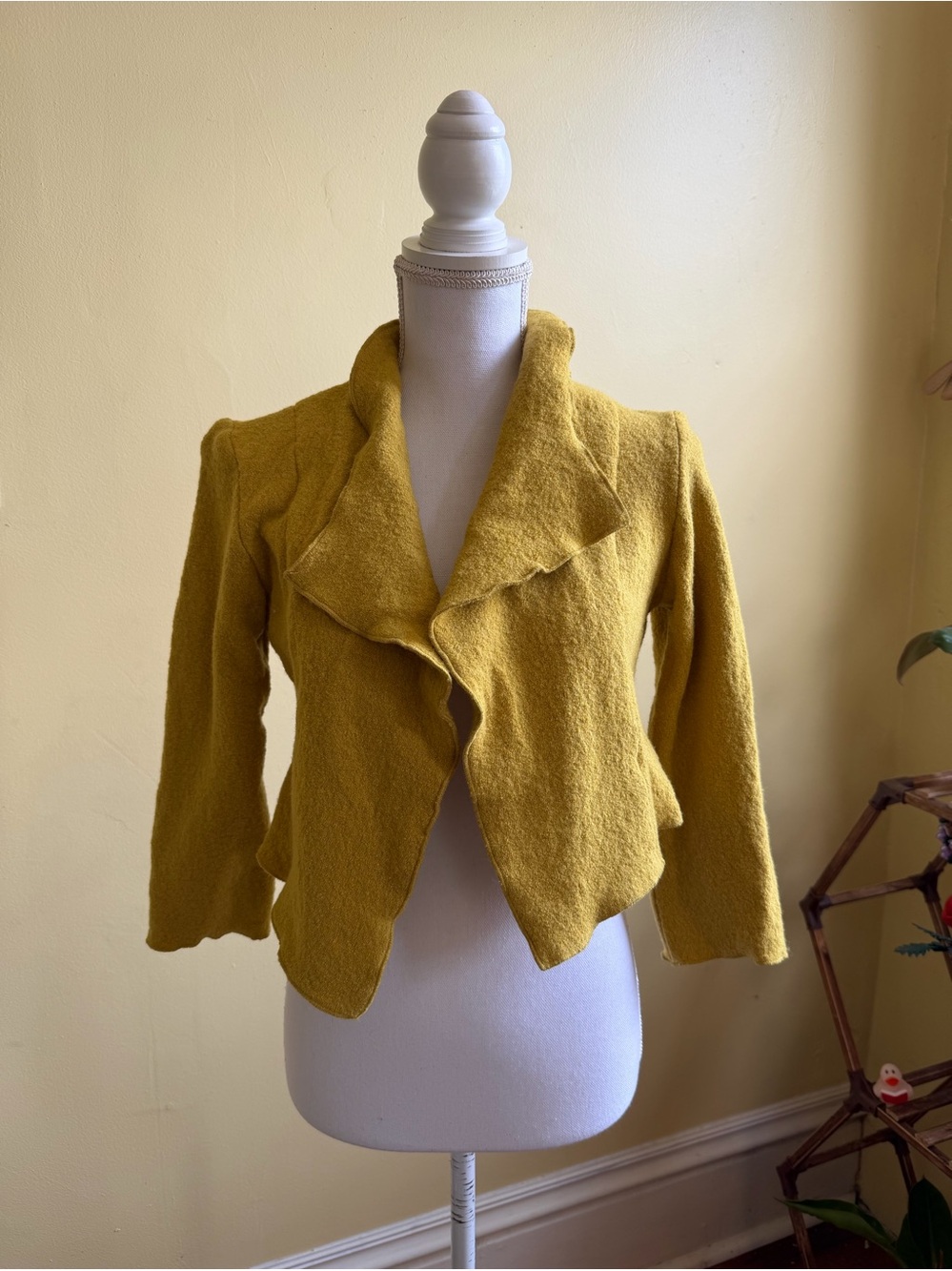 Asiatica Women’s Mustard Yellow Open Front Jacket Vintage